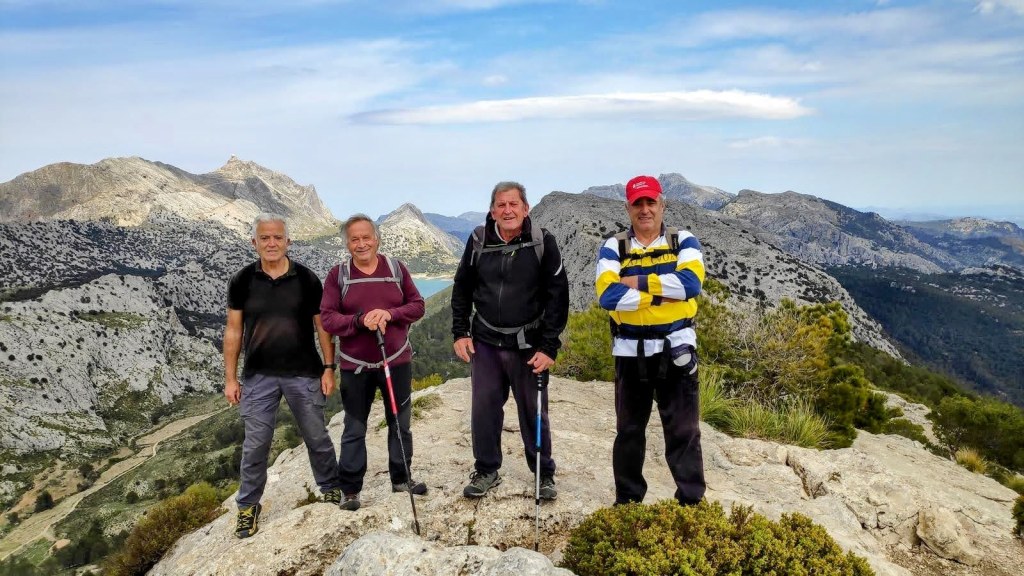 LOS TRES MILES desde&nbsp;Cúber