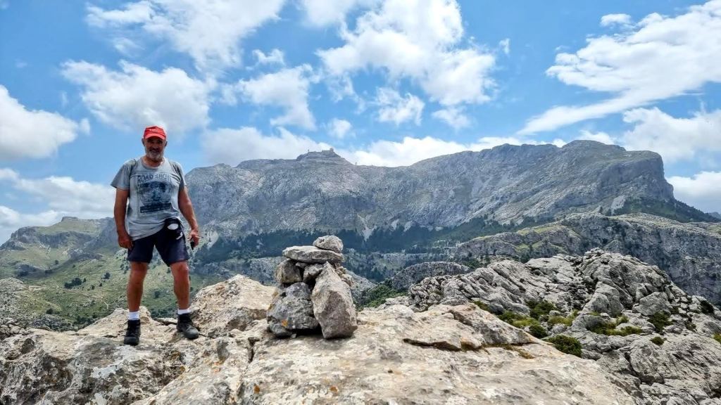 MONTAÑA DE MONCAIRE por la Finca de&nbsp;Moncaire