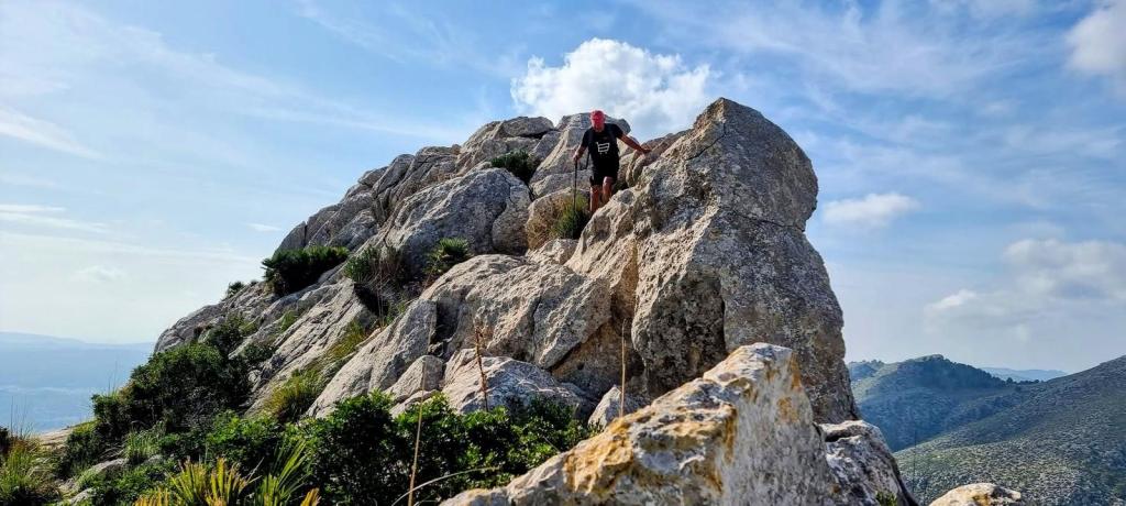 ES CASTELLET Y LA MOLETA DE GALATZÓ desde Es&nbsp;Capdella