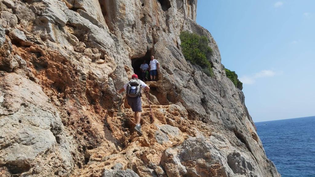COVA TANCADA y PLAYA DEL COLL&nbsp;BAIX