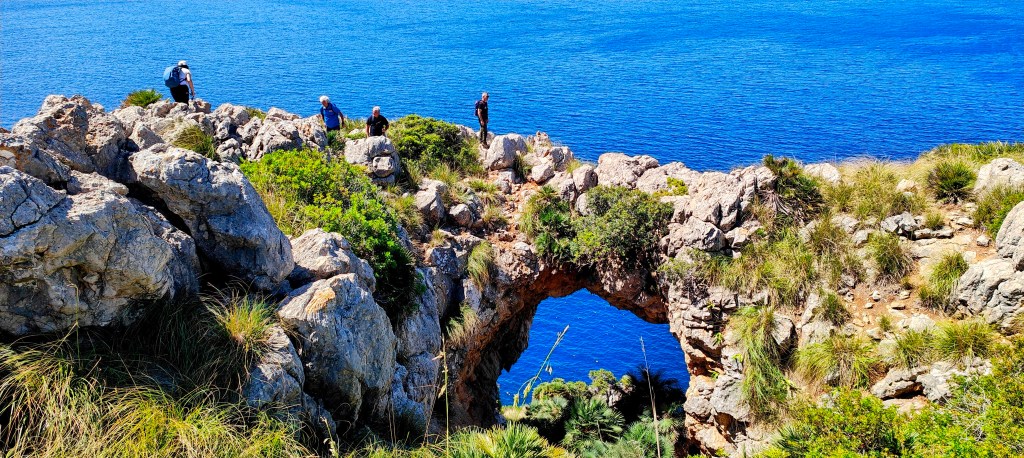 CALA EN GOSSALBA, EL PONT Y PLA DE LAS BASSES